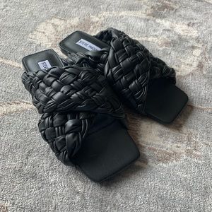 NWOT! Steve Madden Sandals